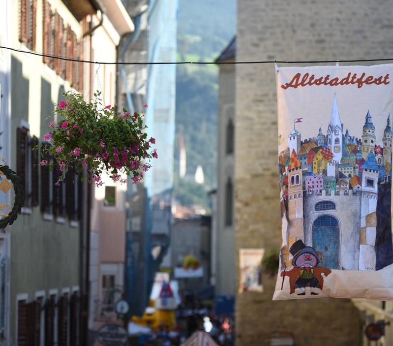 37564147-1300026943367111-3022807719615660032-o[2]